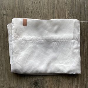 Lunya Washable Silk Pillowcase (Queen/Tranquil White)